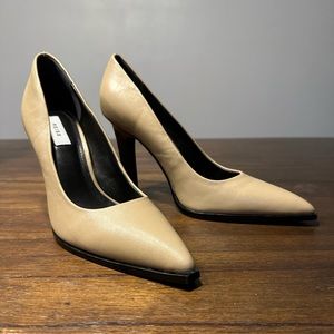 REISS Ada Court Pointed Toe Pump